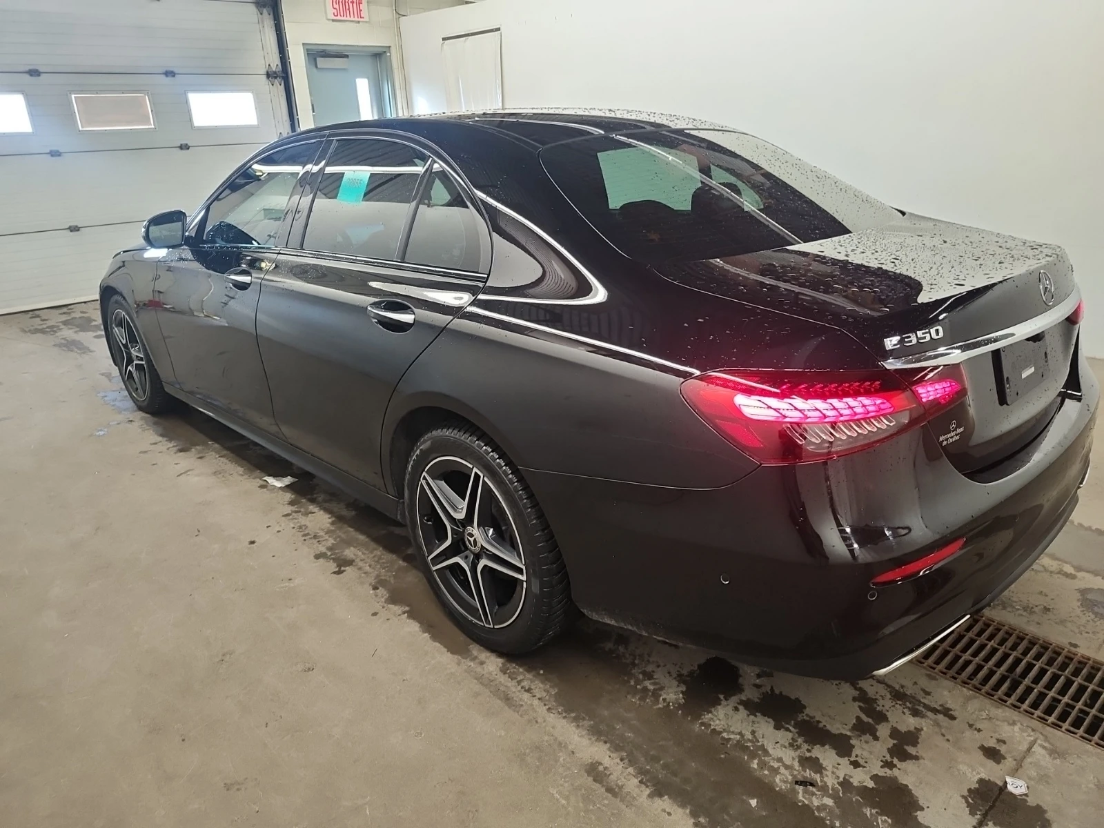 Mercedes-Benz E 350 360| PANO| DISTRONIC| 2 KEYS| CARFAX|  - изображение 4