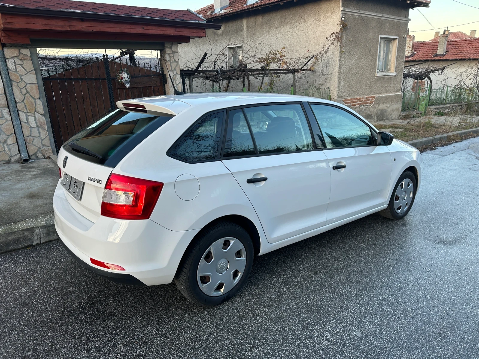 Skoda Rapid 1.2TSI/105 - изображение 6