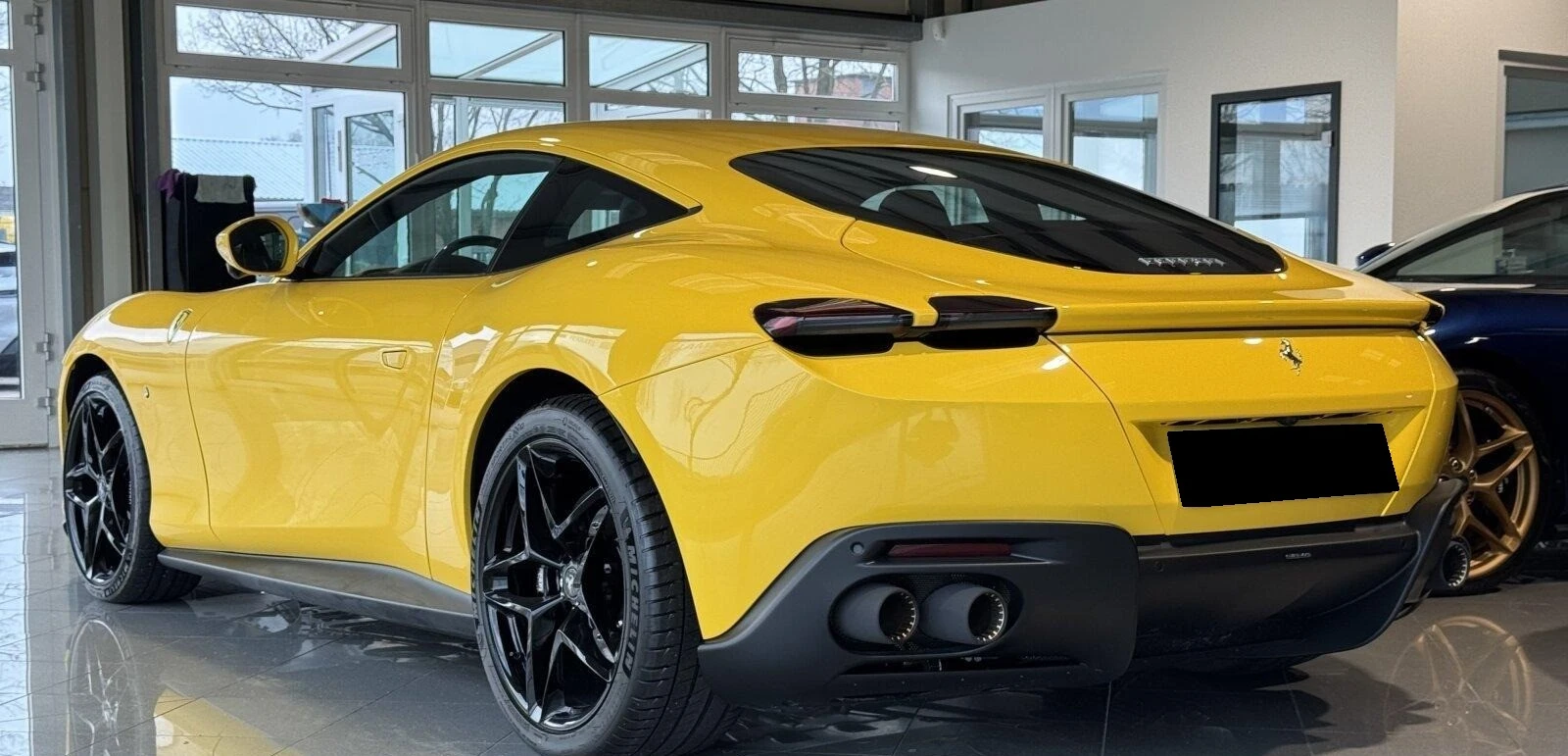 Ferrari Roma 3.9 V8/MAGNERIDE/CARBON/JBL/CERAMIC/, снимка 5 - Автомобили и джипове - 53825307