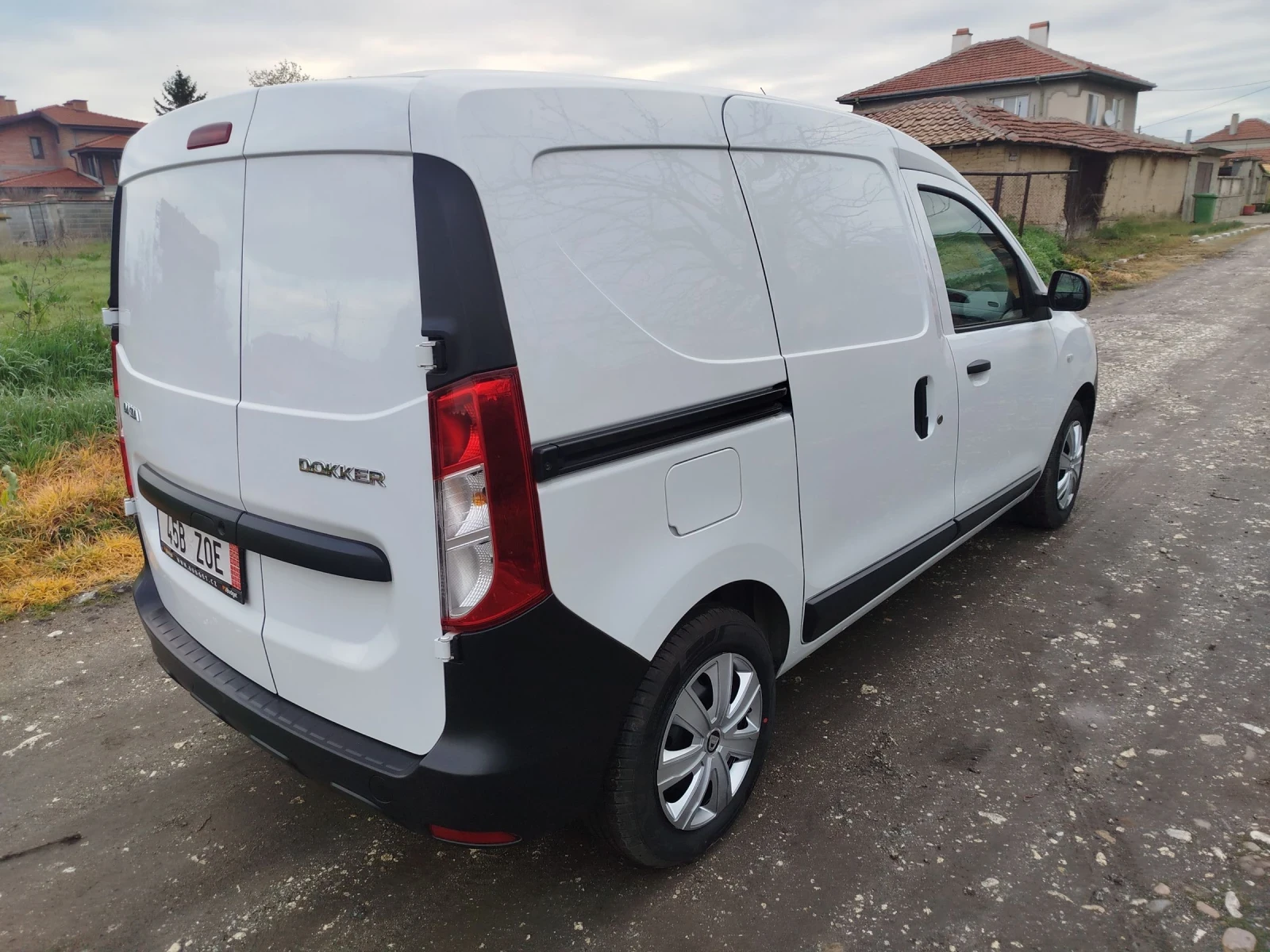 Dacia Dokker Товарен, снимка 8 - Автомобили и джипове - 54152256