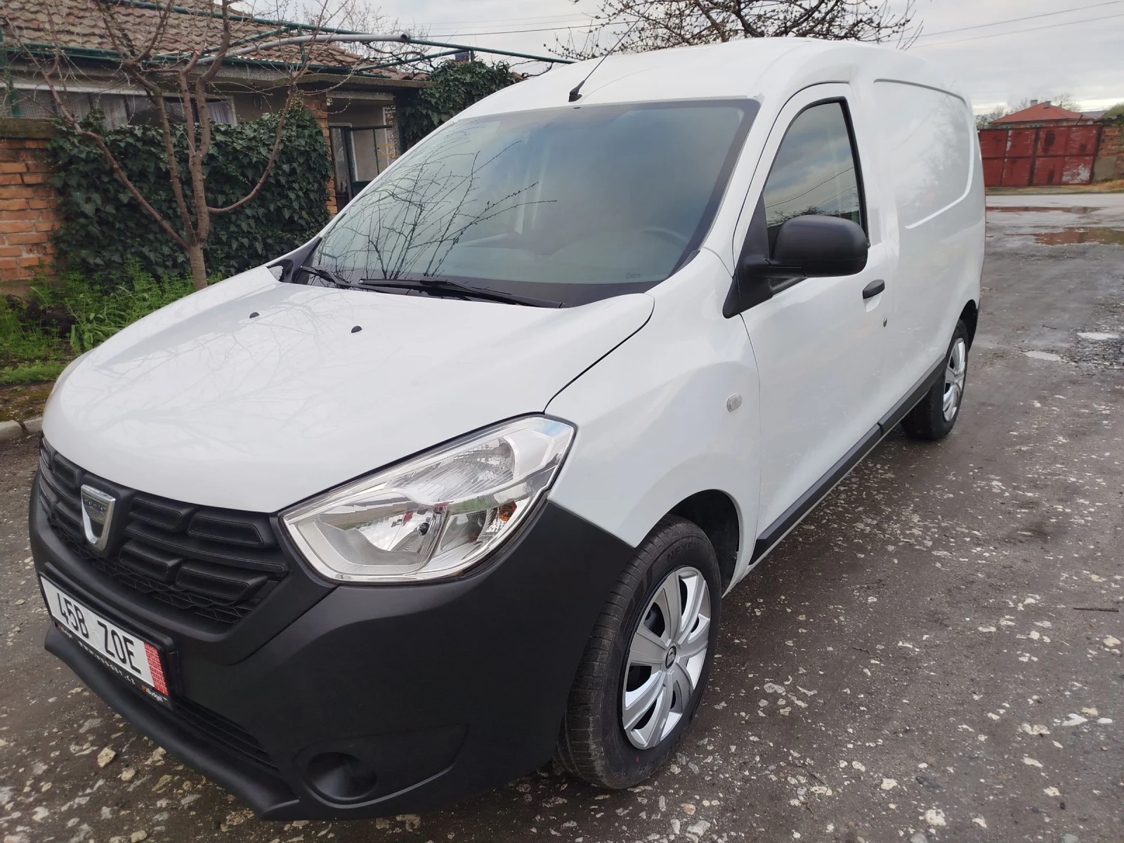 Dacia Dokker Товарен, снимка 4 - Автомобили и джипове - 54152256