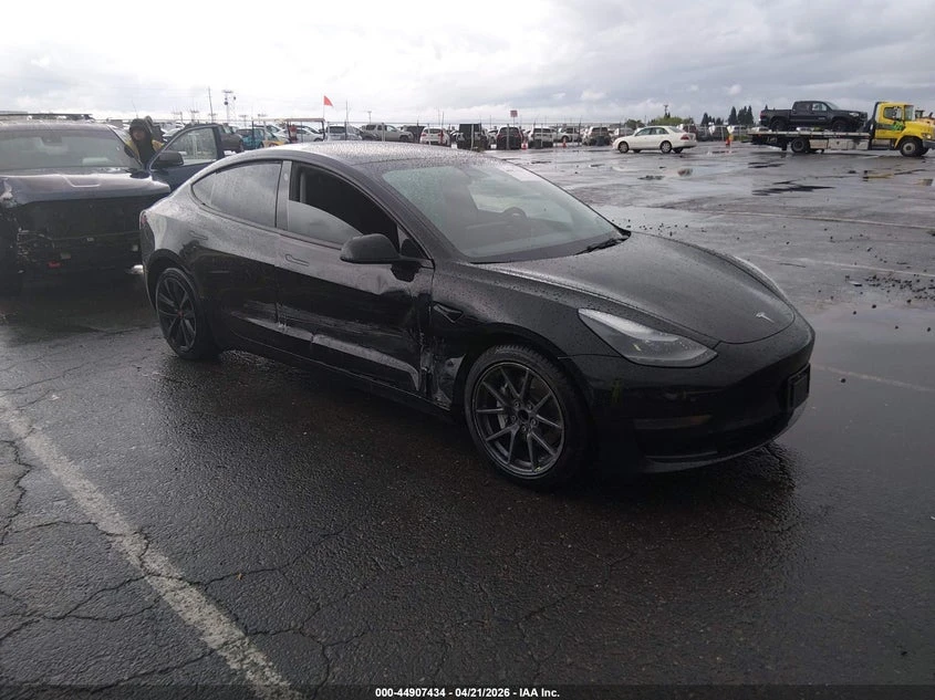 Tesla Model 3 Rear-Wheel Drive, снимка 2 - Автомобили и джипове - 54422853