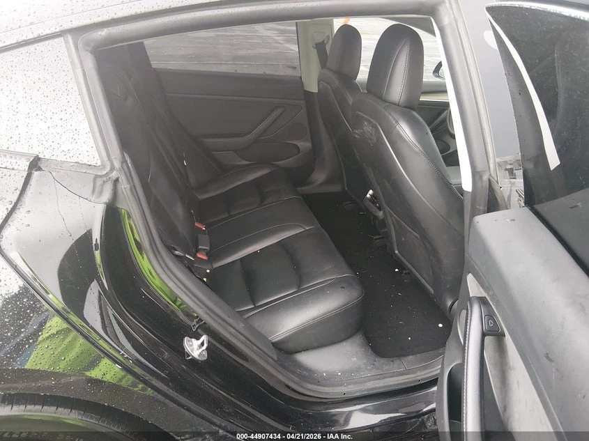 Tesla Model 3 Rear-Wheel Drive, снимка 8 - Автомобили и джипове - 54422853