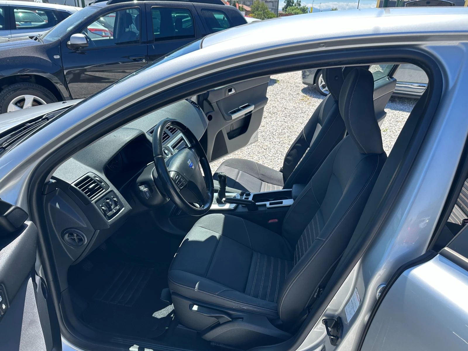 Volvo V50 1.6D* D2, снимка 13 - Автомобили и джипове - 54554689