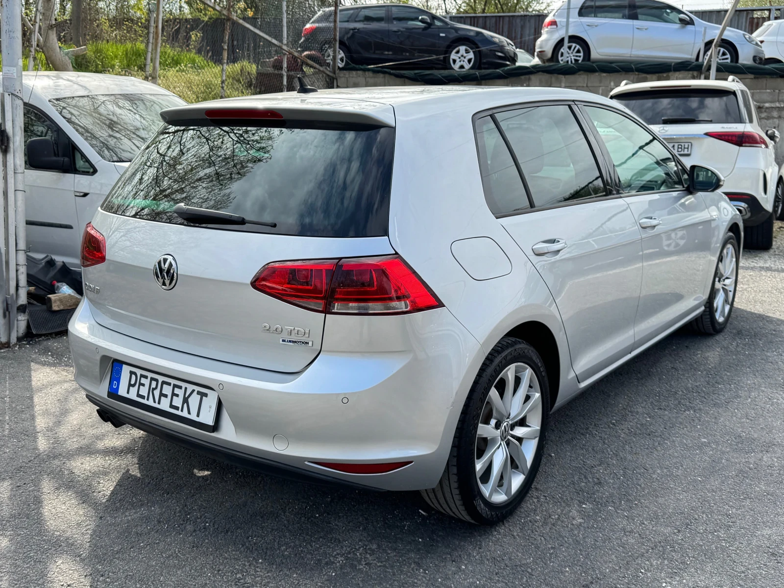 VW Golf 2.0TDI* DSG* Highline* 40years, снимка 3 - Автомобили и джипове - 54635015