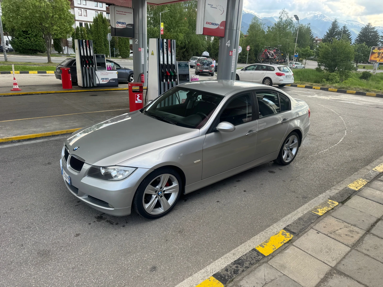 BMW 320, снимка 4 - Автомобили и джипове - 54673926