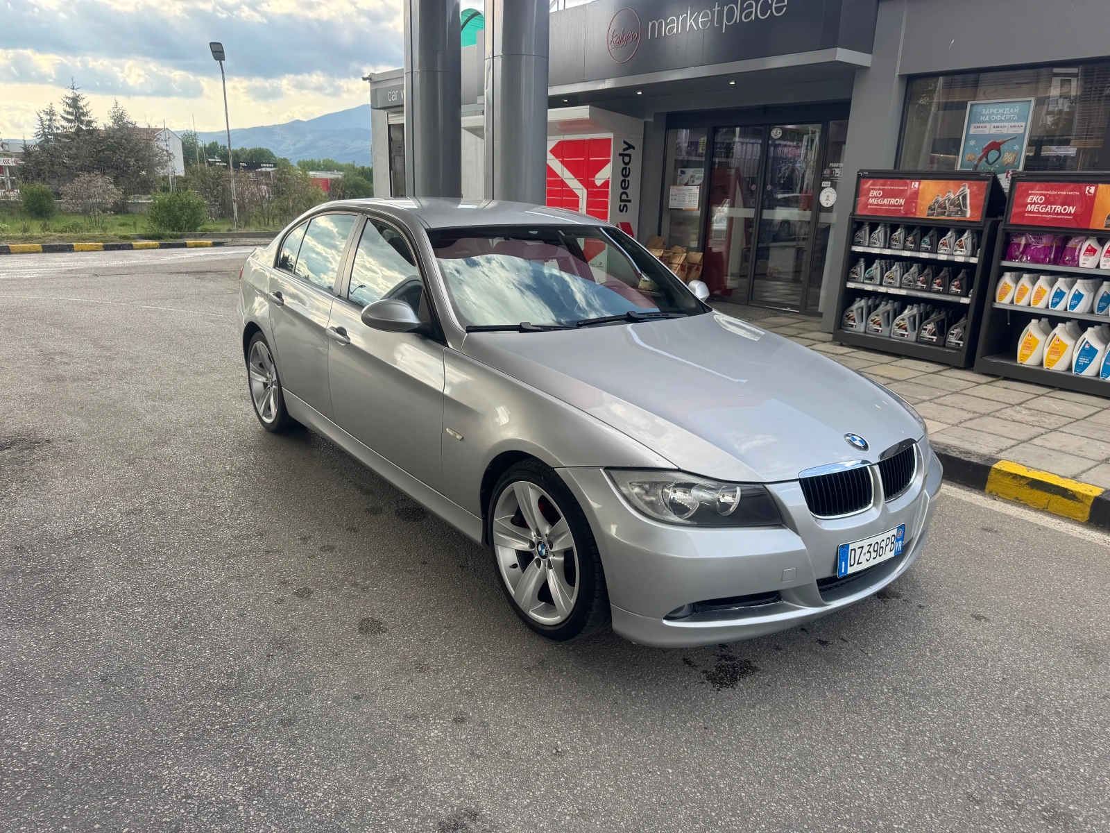 BMW 320, снимка 2 - Автомобили и джипове - 54673926