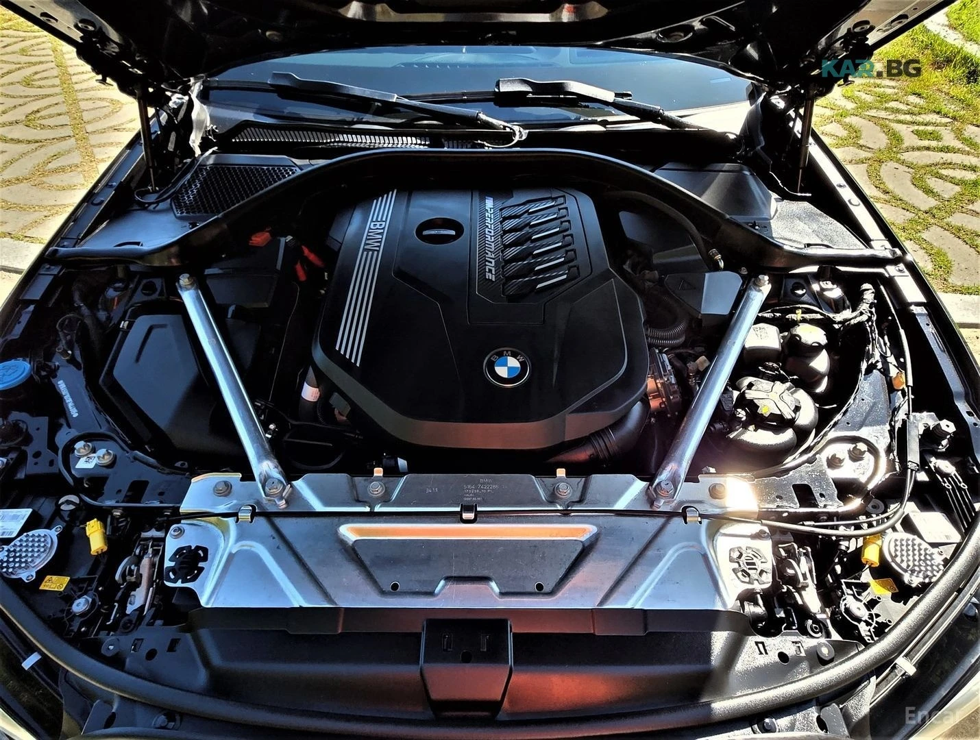 BMW 340 M-PKG/DISTRONIC/HUD/CRYSTAL, снимка 6 - Автомобили и джипове - 54814082
