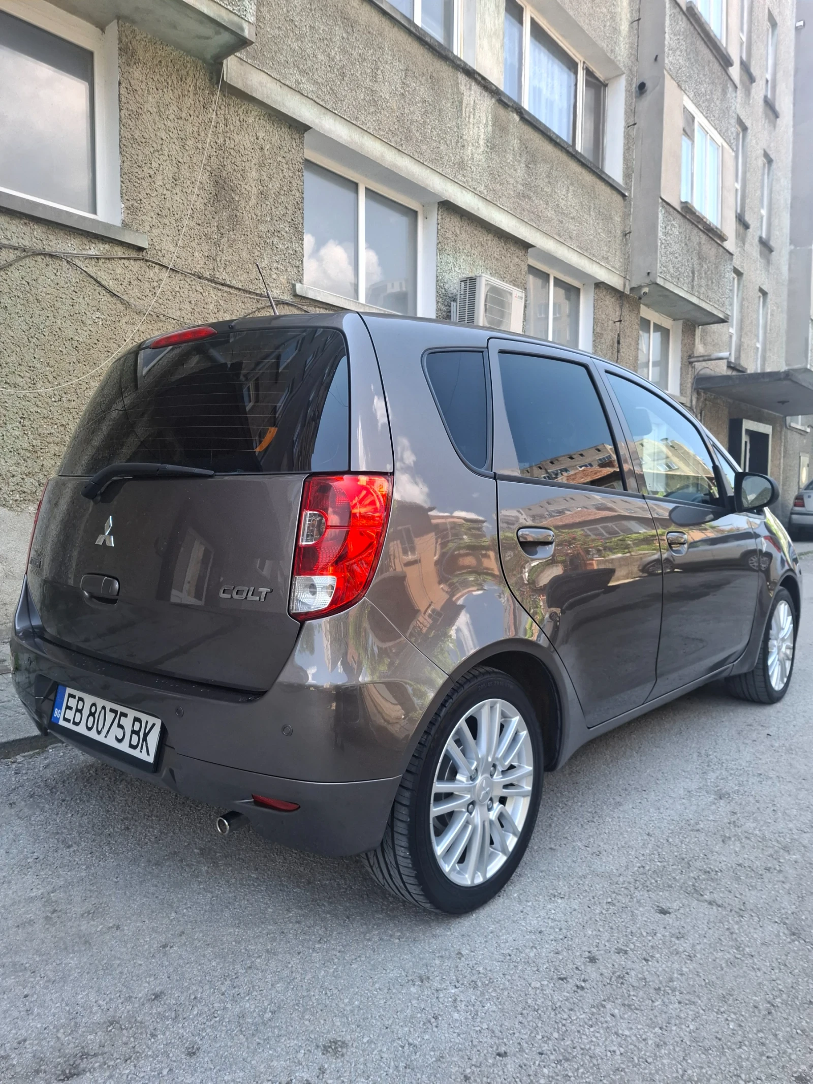 Mitsubishi Colt 1.3 95к.с., снимка 5 - Автомобили и джипове - 54867044