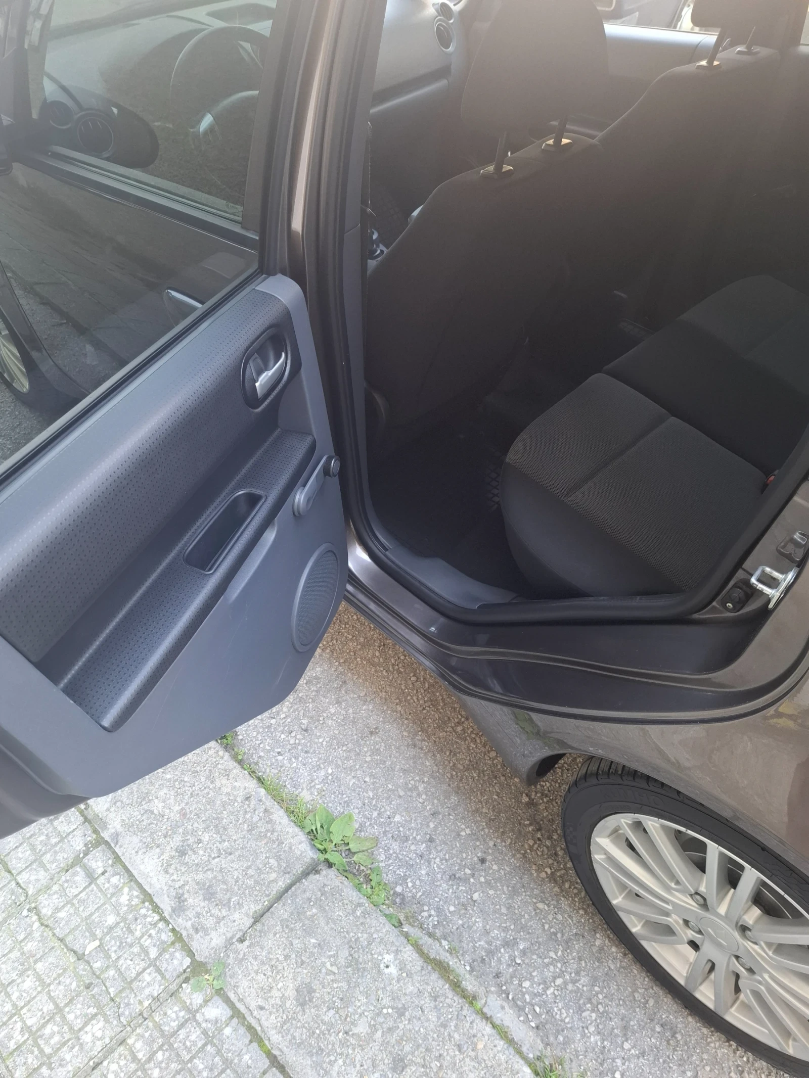 Mitsubishi Colt 1.3 95к.с., снимка 11 - Автомобили и джипове - 54867044