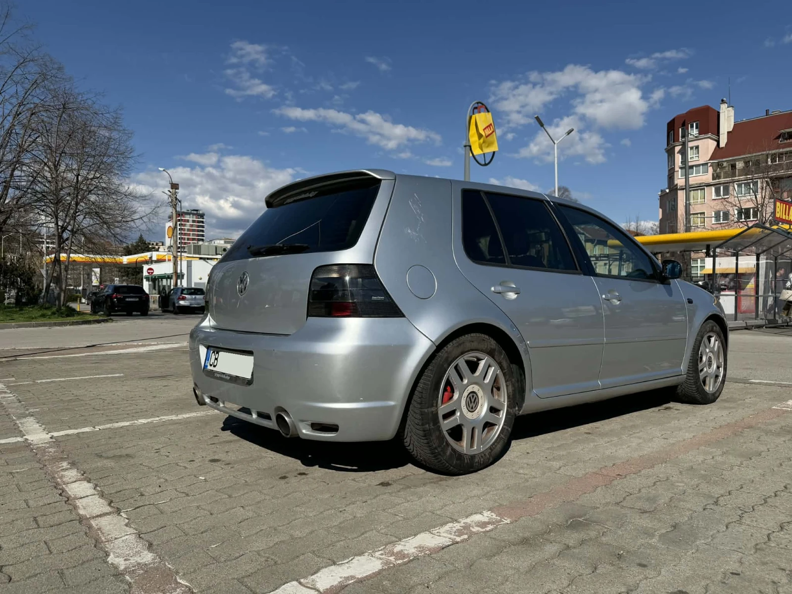 VW Golf 1.8T GTI Exclusive 6 скорости, снимка 8 - Автомобили и джипове - 55133262