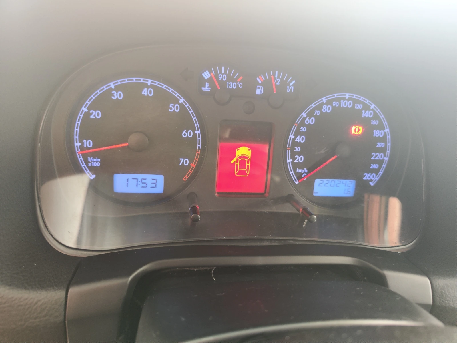 VW Golf 1.8T GTI Exclusive 6 скорости, снимка 17 - Автомобили и джипове - 55133262