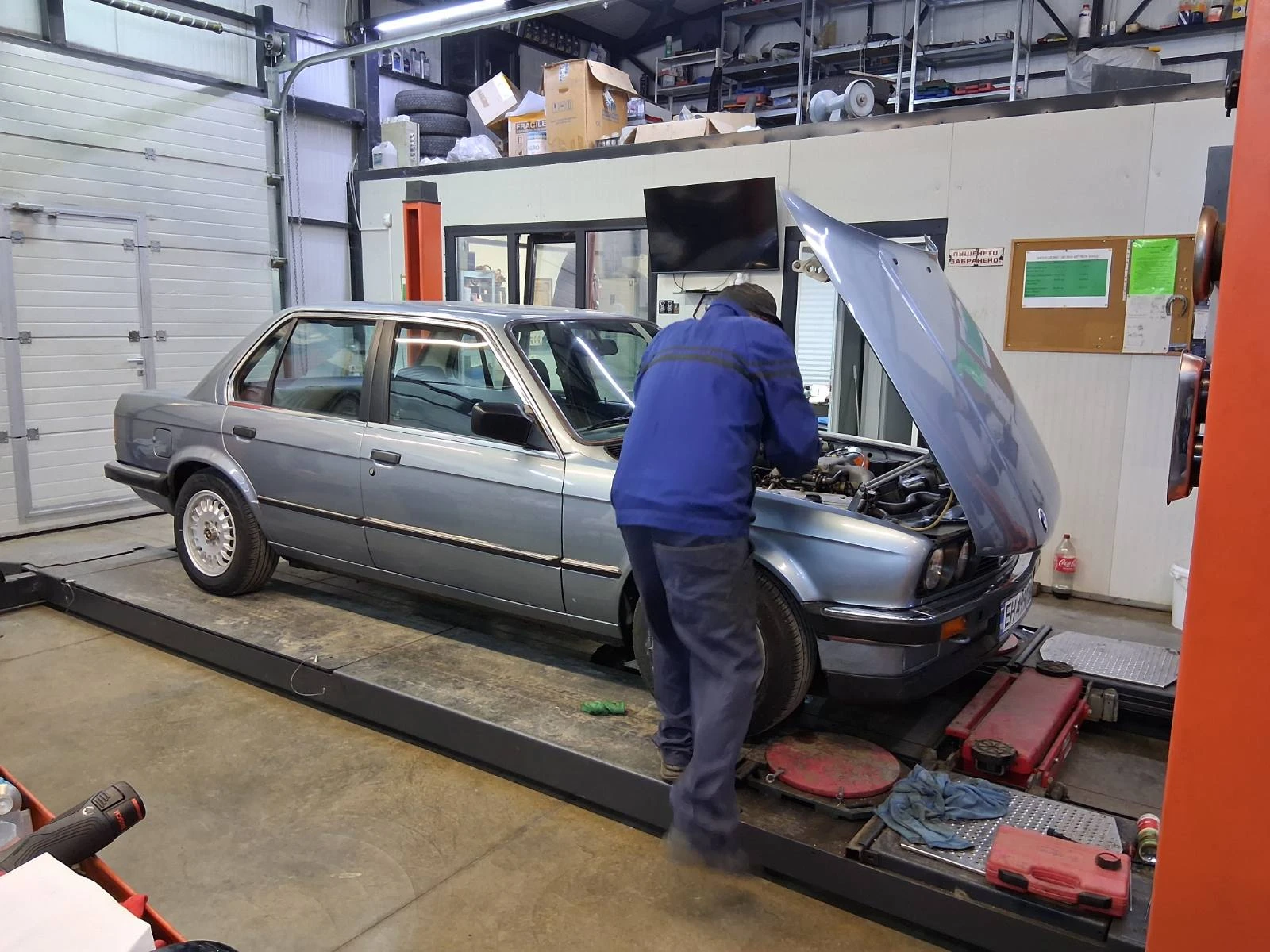 BMW 318 e30, снимка 9 - Автомобили и джипове - 55439522