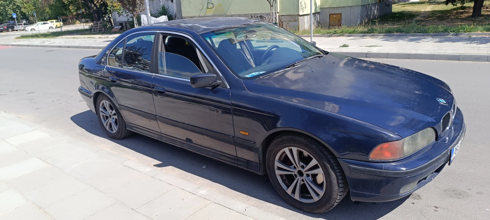 BMW 520, снимка 9 - Автомобили и джипове - 55690332