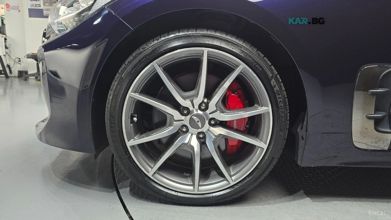 Kia Stinger 3.3 GT Masters AWD* DISTRONIC* ХЕДЪП* 360* ПАНО* , снимка 5 - Автомобили и джипове - 55989660