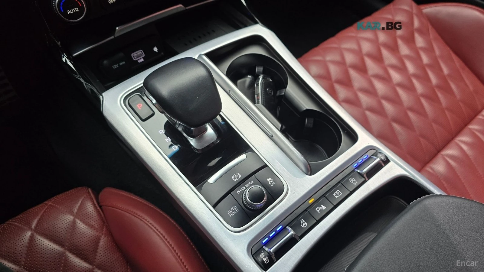 Kia Stinger 3.3 GT Masters AWD* DISTRONIC* ХЕДЪП* 360* ПАНО* , снимка 13 - Автомобили и джипове - 55989660