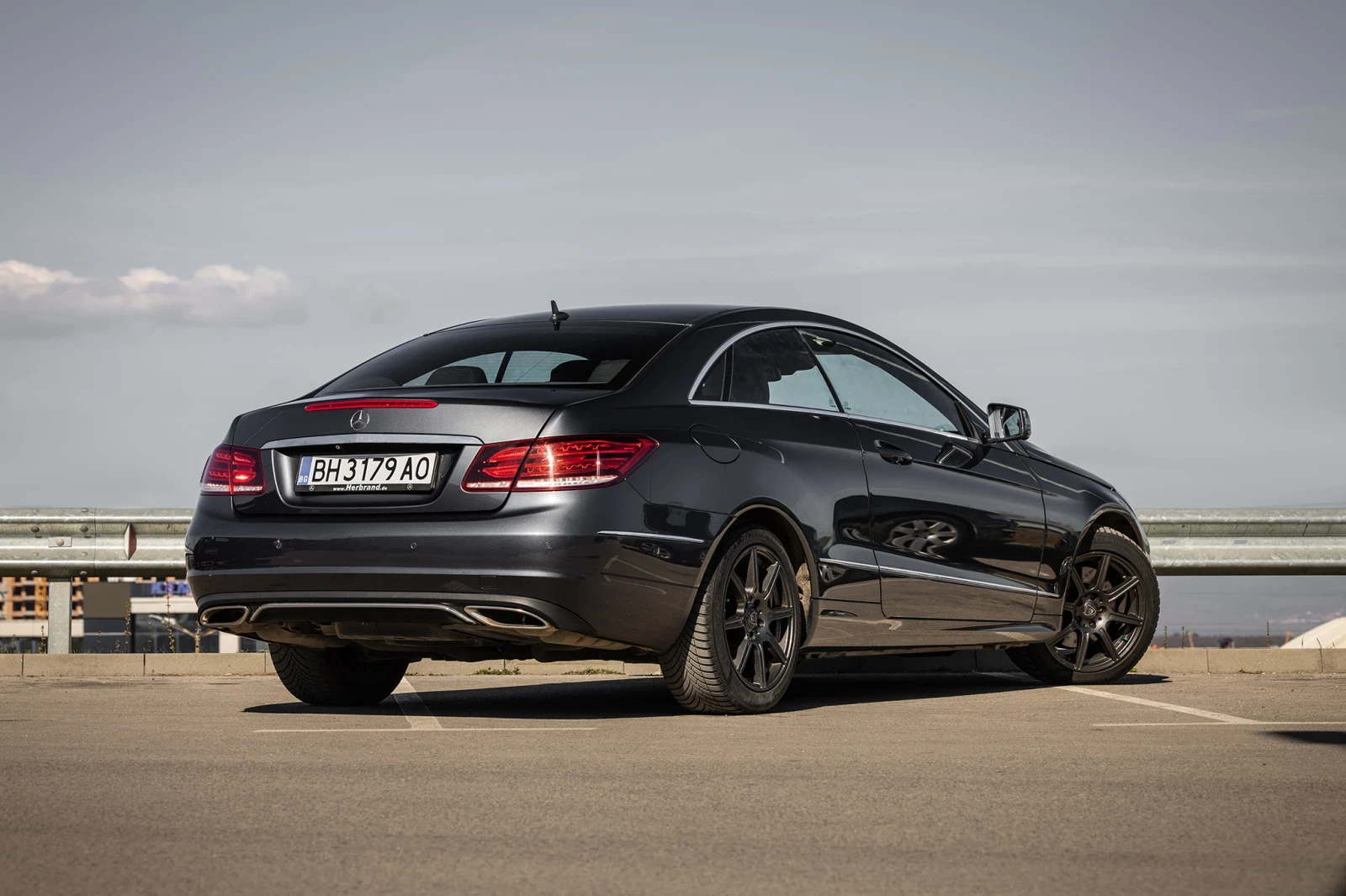 Mercedes-Benz E 350 Coupe Bluetec, снимка 5 - Автомобили и джипове - 56017055