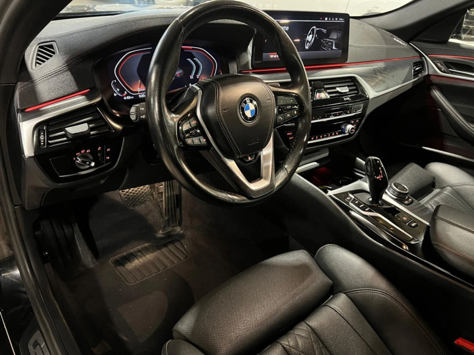 BMW 530 xDrive LCI | Blind Spot | No Accidents, снимка 9 - Автомобили и джипове - 56139363