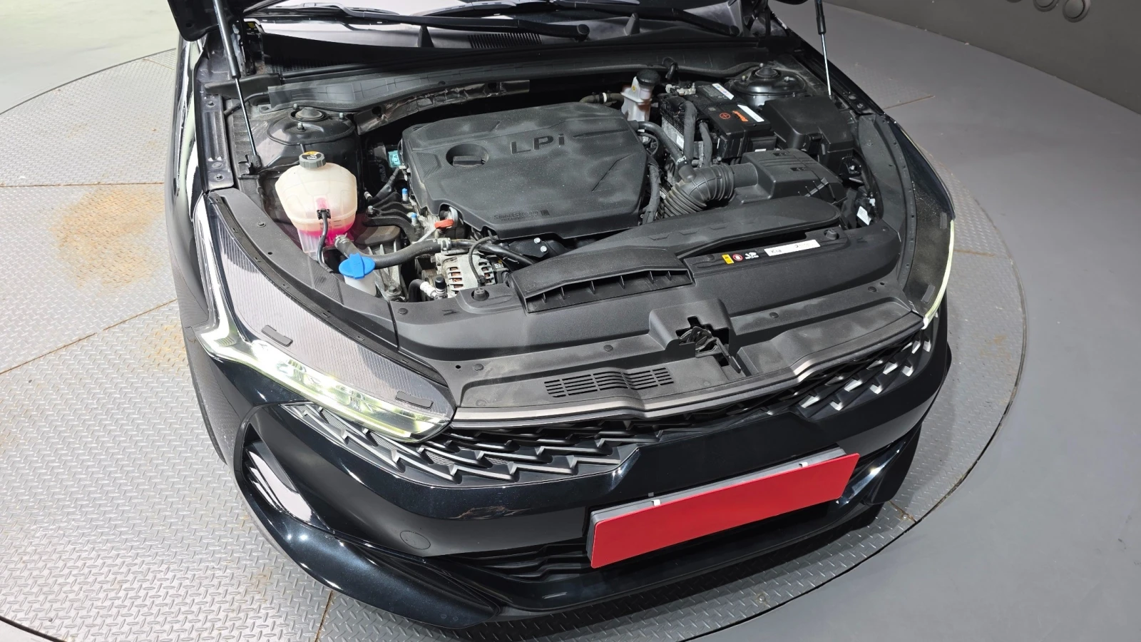 Kia K5 2, 0 LPI / Фабрична Газ, снимка 5 - Автомобили и джипове - 56232950