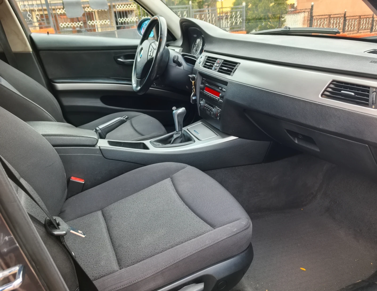 BMW 320 Е91, снимка 7 - Автомобили и джипове - 56362229