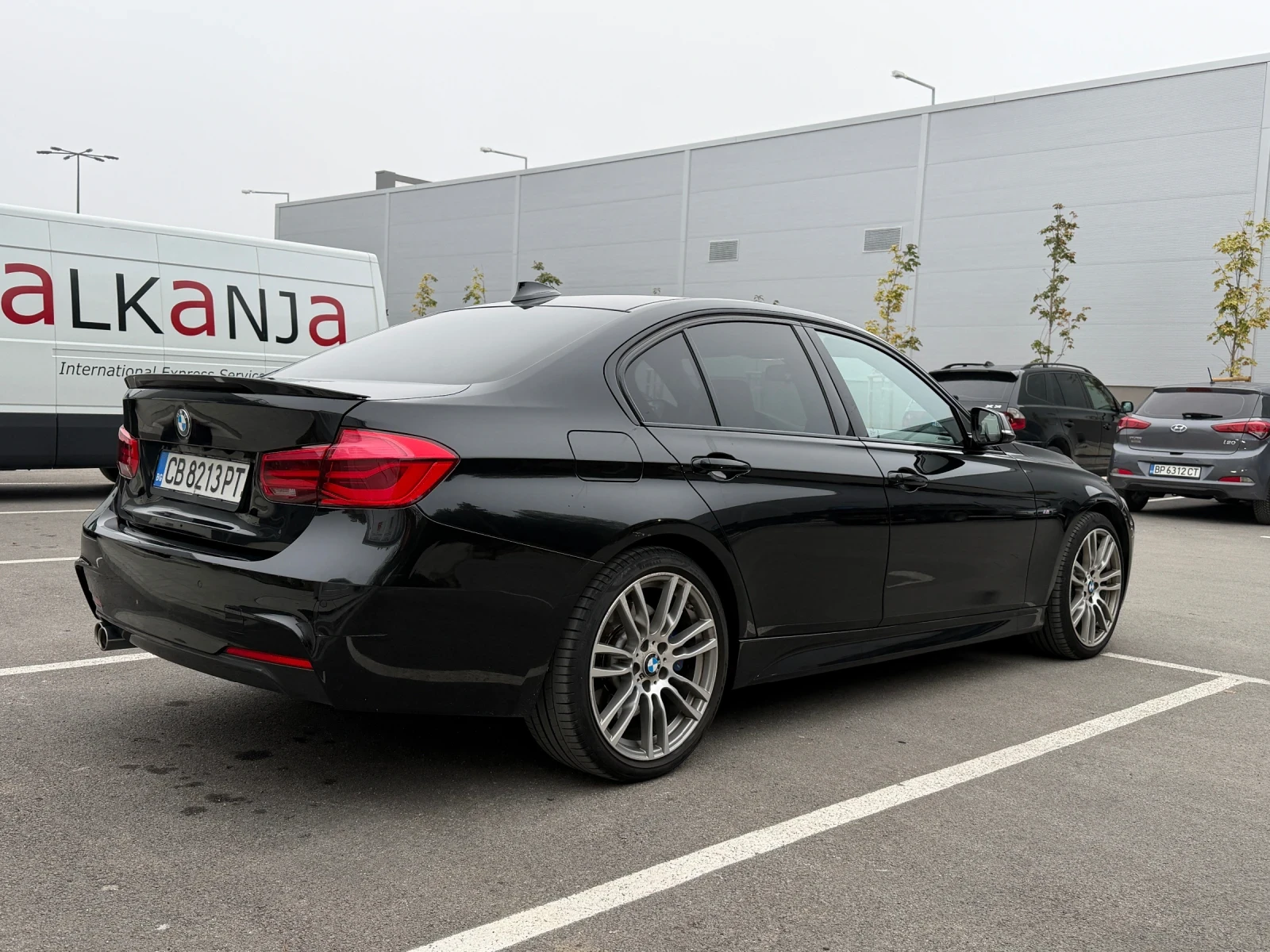 BMW 320 320d xDrive / M-pack / Shadow line, снимка 6 - Автомобили и джипове - 56647563