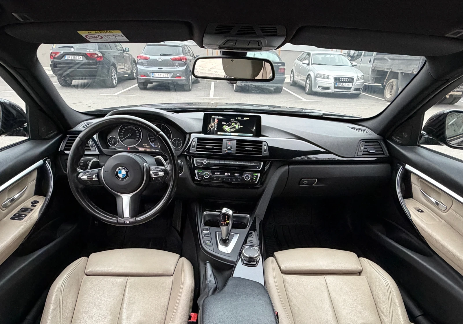 BMW 320 320d xDrive / M-pack / Shadow line, снимка 8 - Автомобили и джипове - 56647563