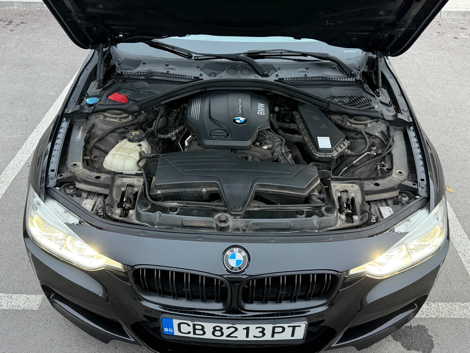 BMW 320 320d xDrive / M-pack / Shadow line, снимка 9 - Автомобили и джипове - 56647563