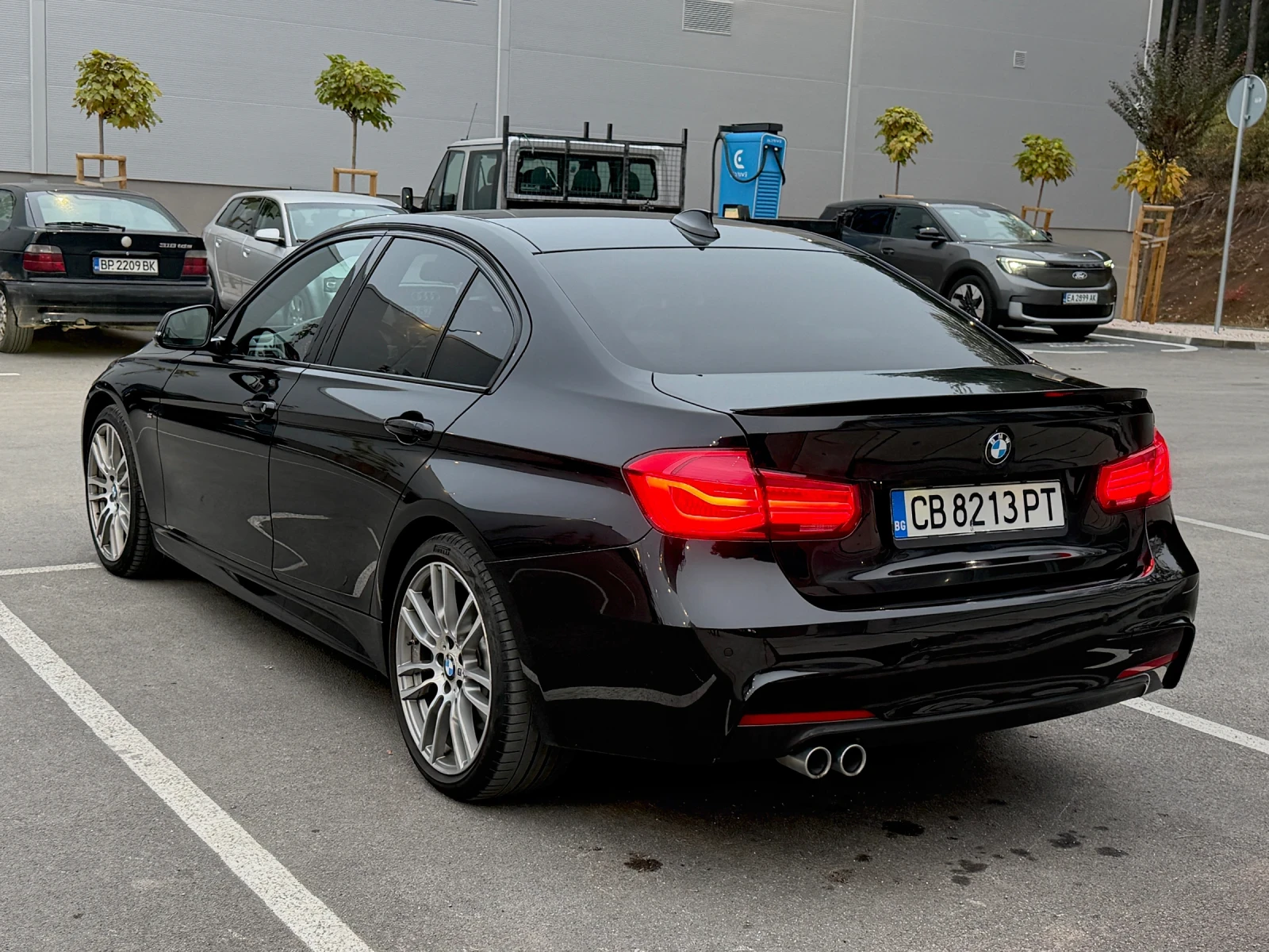 BMW 320 320d xDrive / M-pack / Shadow line, снимка 4 - Автомобили и джипове - 56647563
