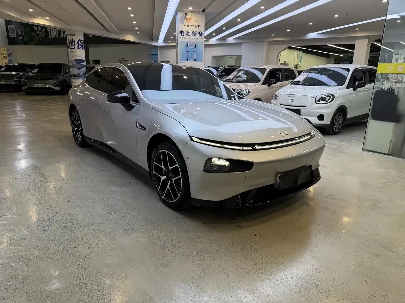 Xpeng P7, снимка 3 - Автомобили и джипове - 56688702