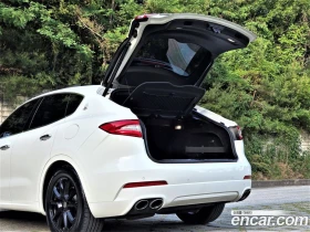 Maserati Levante 3.0 Diesel AWD Luxury, снимка 5