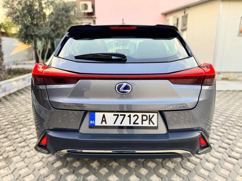 Lexus UX 250h F Sport, снимка 3 - Автомобили и джипове - 48915680