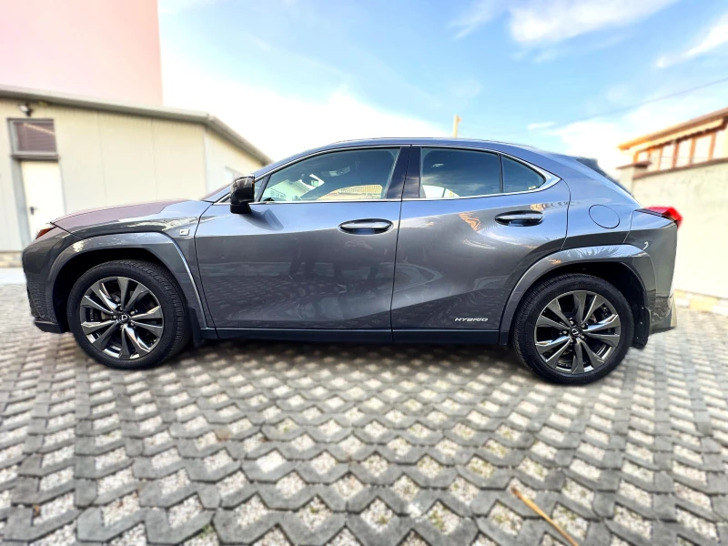 Lexus UX 250h F Sport, снимка 4 - Автомобили и джипове - 48915680