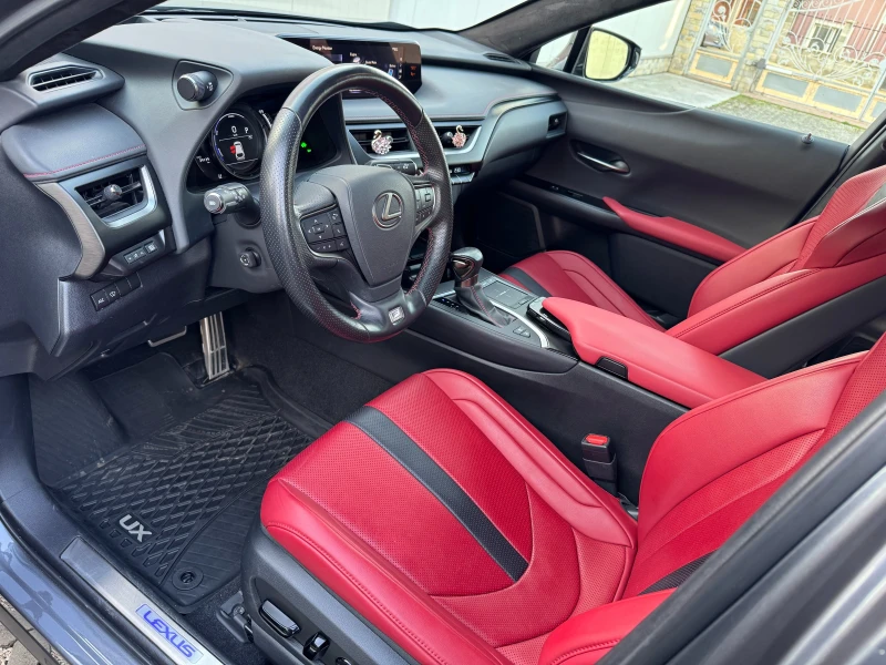 Lexus UX 250h F Sport, снимка 8 - Автомобили и джипове - 48915680