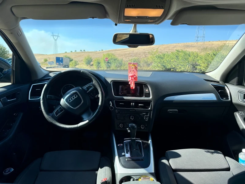 Audi Q5 2.0tdi, снимка 8 - Автомобили и джипове - 51862013