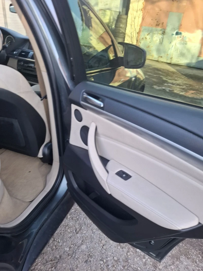 BMW X6 3.5D xdrive 19хил лв Януари, снимка 16 - Автомобили и джипове - 52971093