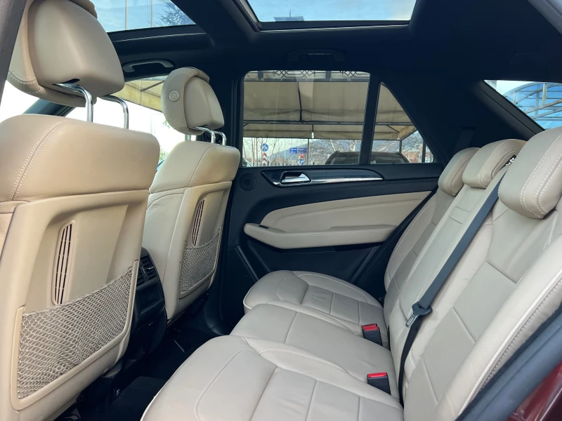 Mercedes-Benz ML 350 BE, 4-MAT, AMG LINE, PANO, DISTR, CAMERA, HARM, FU, снимка 13 - Автомобили и джипове - 53011056