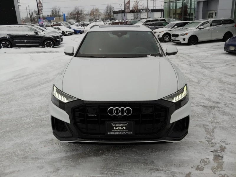 Audi Q8 * Technik 3.0L AWD | SUNROOF | NAV | HTD SEATS * C, снимка 4 - Автомобили и джипове - 53044810