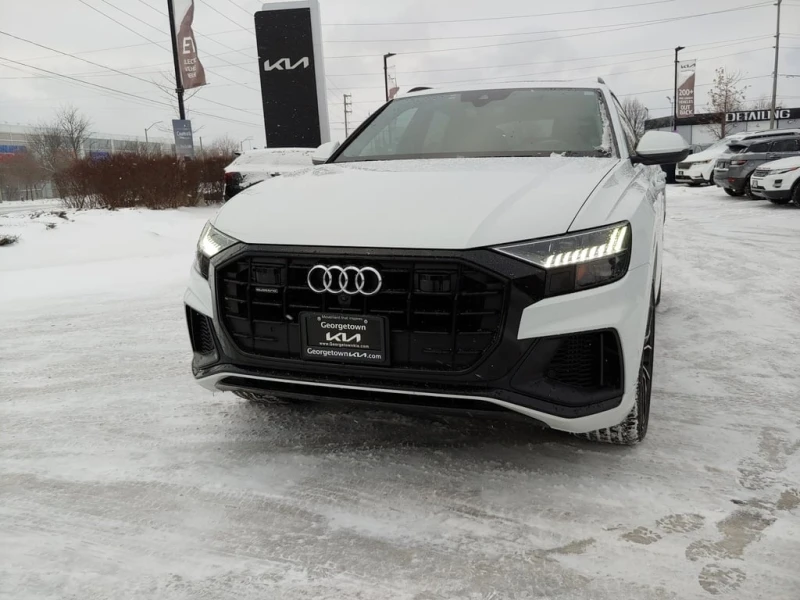 Audi Q8 * Technik 3.0L AWD | SUNROOF | NAV | HTD SEATS * C, снимка 3 - Автомобили и джипове - 53044810