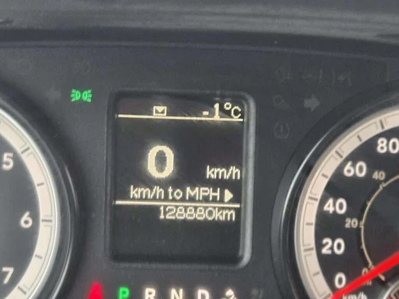 Dodge RAM 1500 * ST, 4X4, IRREPARABLE TITLE, ONLY 128KMS, WRITEOF, снимка 13 - Автомобили и джипове - 53582793