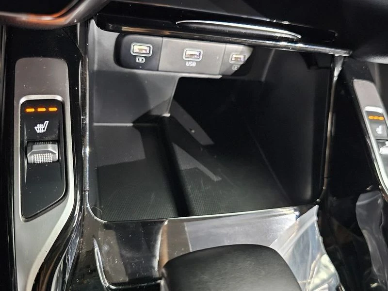 Kia Sorento 2.2 Automatic, снимка 15 - Автомобили и джипове - 55579813