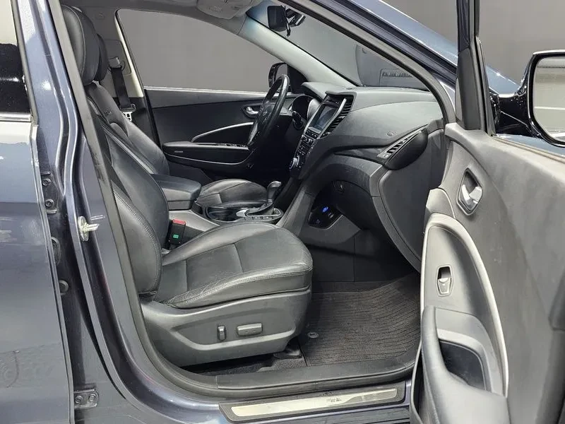 Hyundai Santa fe 2.0 CRDi 4WD - САМО 30% АВАНС, снимка 11 - Автомобили и джипове - 56021688