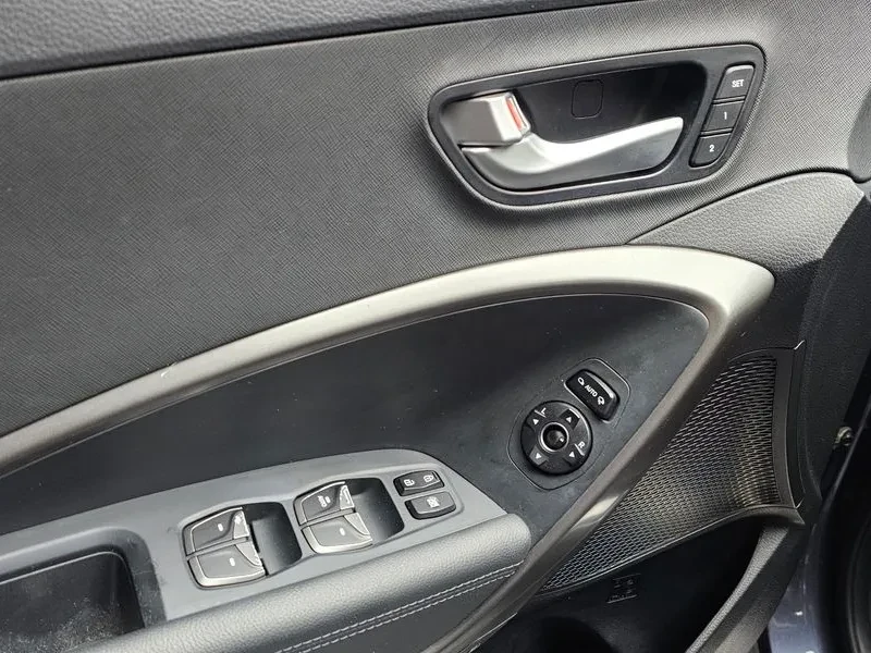 Hyundai Santa fe 2.0 CRDi 4WD - САМО 30% АВАНС, снимка 16 - Автомобили и джипове - 56021688