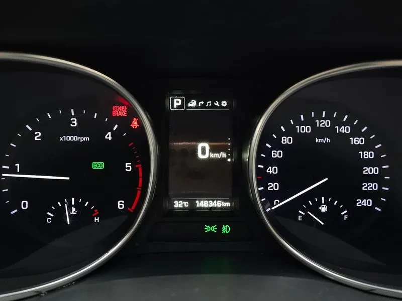 Hyundai Santa fe 2.0 CRDi 4WD - САМО 30% АВАНС, снимка 8 - Автомобили и джипове - 56021688