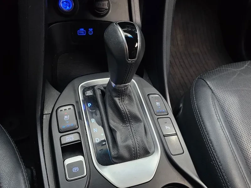 Hyundai Santa fe 2.0 CRDi 4WD - САМО 30% АВАНС, снимка 9 - Автомобили и джипове - 56021688
