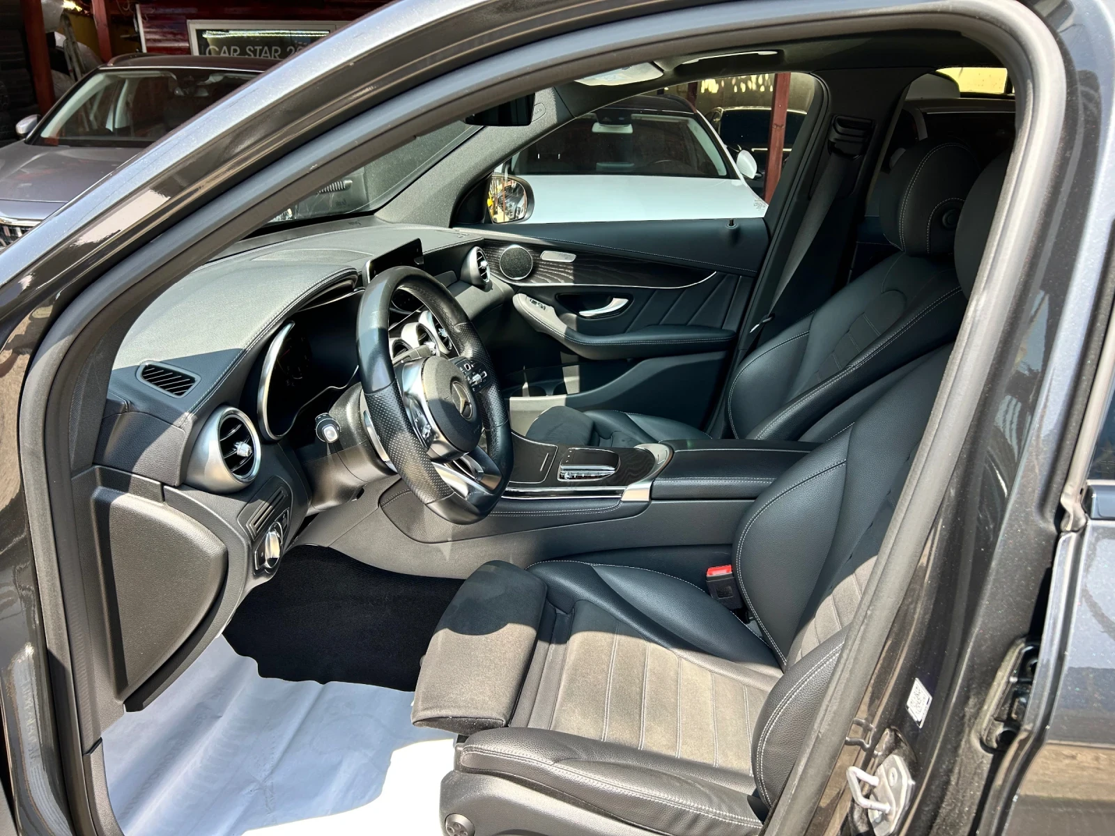 Mercedes-Benz GLC 300 d AMG 116000км - изображение 9
