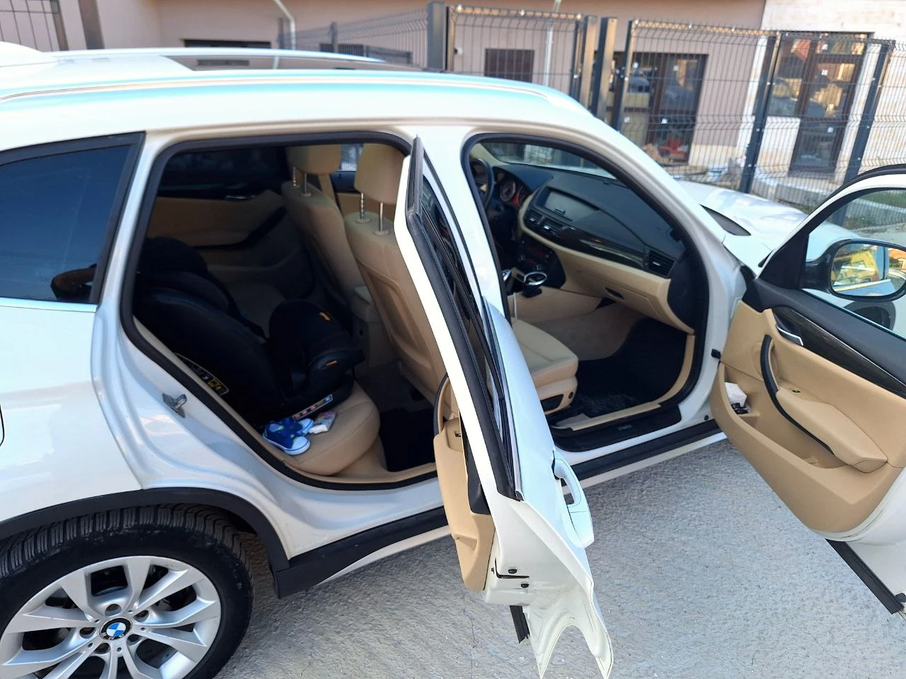 BMW X1 2.8 xDrive - изображение 7