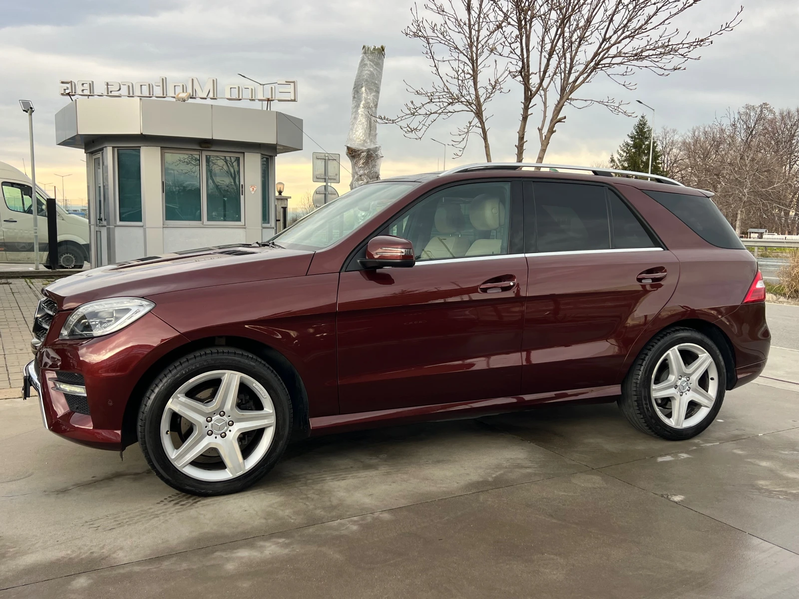 Mercedes-Benz ML 350 BE, 4-MAT, AMG LINE, PANO, DISTR, CAMERA, HARM, FU | Mobile.bg � ����������� 7