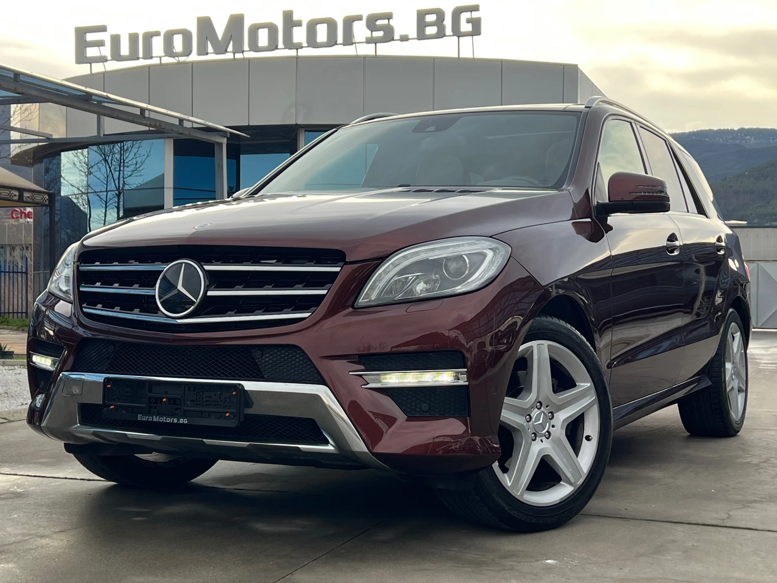 Mercedes-Benz ML 350 BE, 4-MAT, AMG LINE, PANO, DISTR, CAMERA, HARM, FU | Mobile.bg � ����������� 1