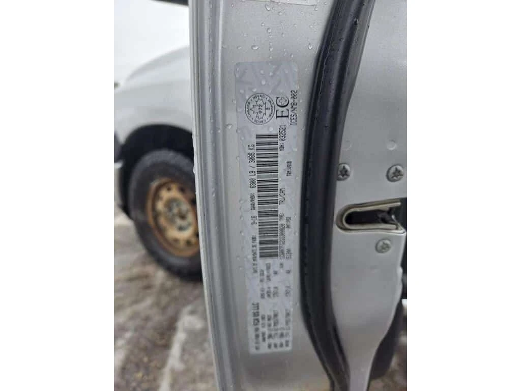 Dodge RAM 1500 * ST, 4X4, IRREPARABLE TITLE, ONLY 128KMS, WRITEOF | Mobile.bg � ����������� 16