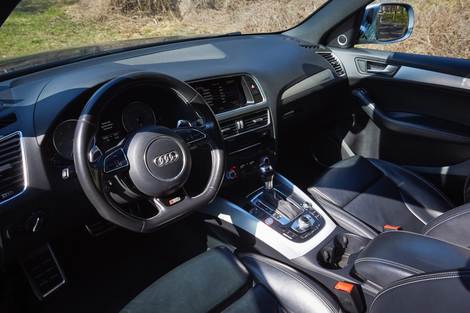 Audi SQ5 * PANORAMA* KEYLESS* B&O* NAVI* , снимка 9 - Автомобили и джипове - 53907878